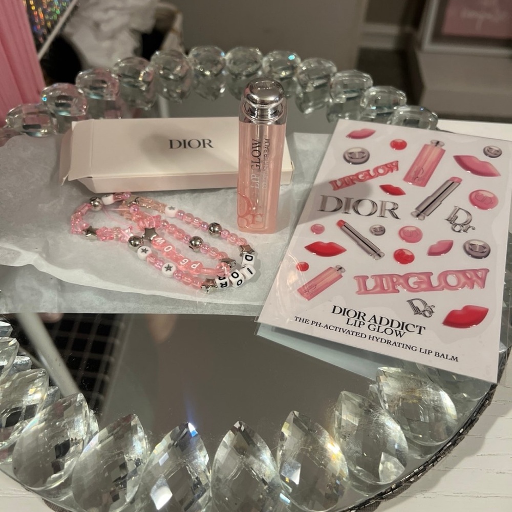 Dior Pink Color Reviving Balm in 001 Pink with Phone Bracelet & Stickers - Picture 3 of 5